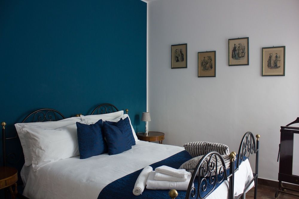 City View Pescara Family Room, Private Bathroom 9