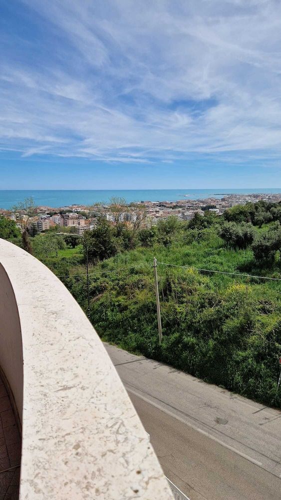 City View Pescara Junior Suite, Balcony 8