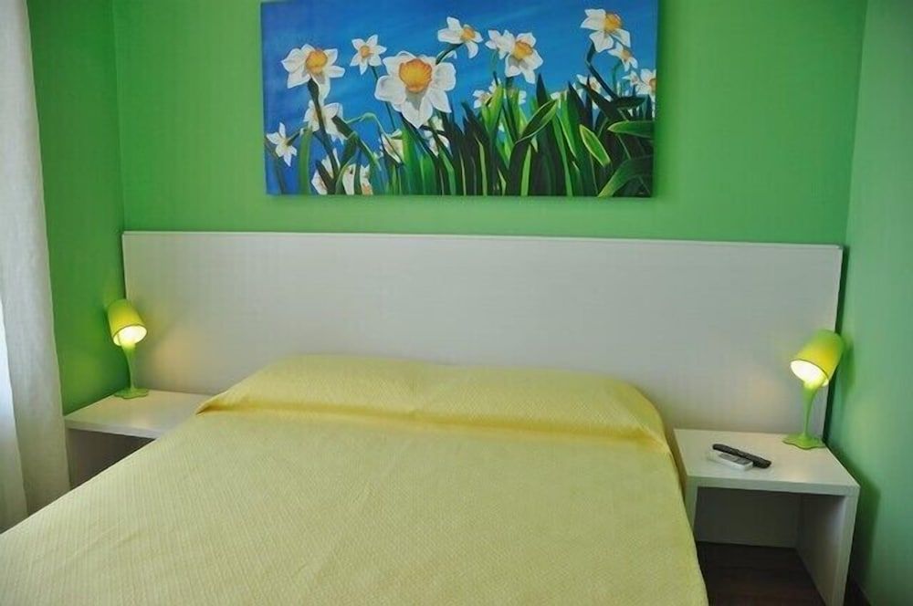 undefined I Tre Fiori 9