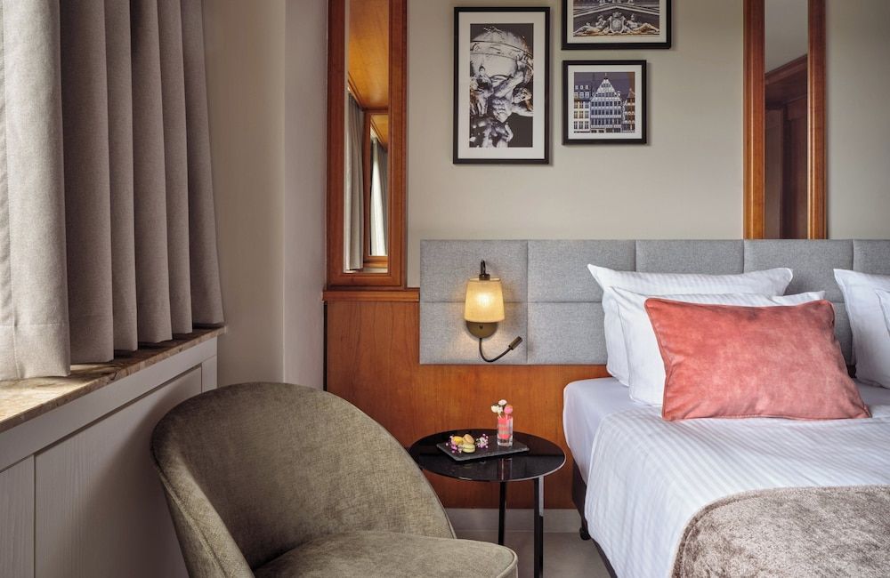 undefined Leonardo Frankfurt City South