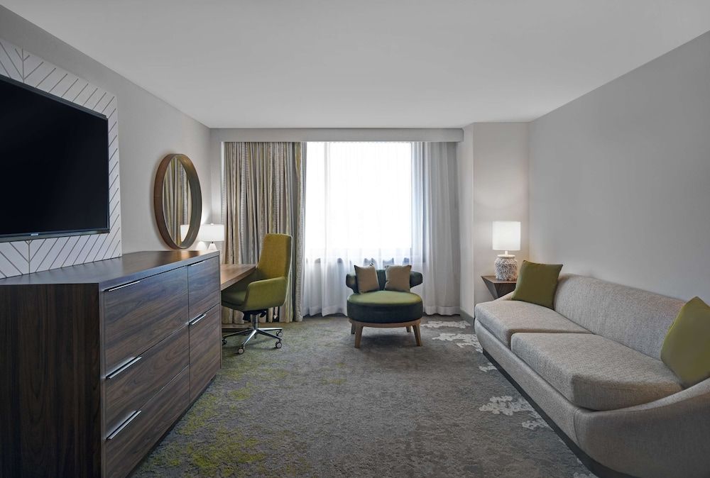 Suite, 1 King Bed