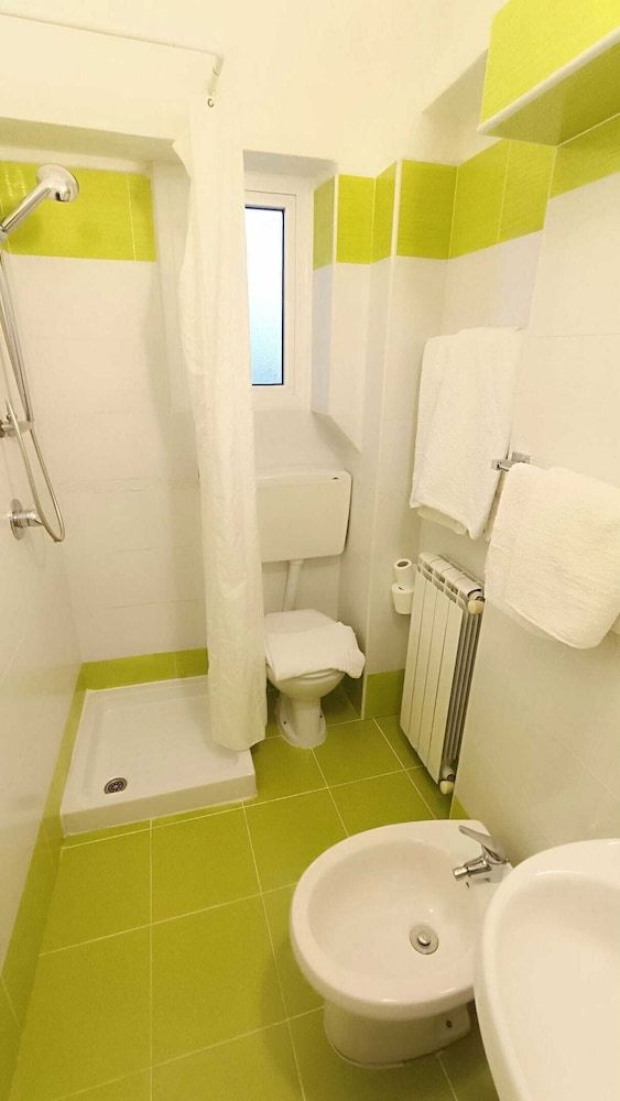 Hotel Casa Nicola Standard Double or Twin Room, Ensuite (Standard) 10
