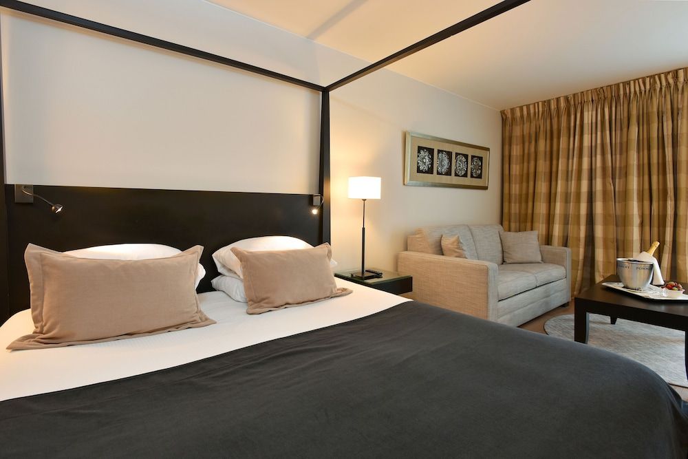 Martin's Château du Lac Executive Double Room, Lake View, Lakeside 6