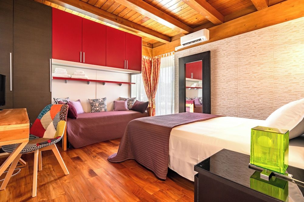 Room, Private Bathroom, Pool View