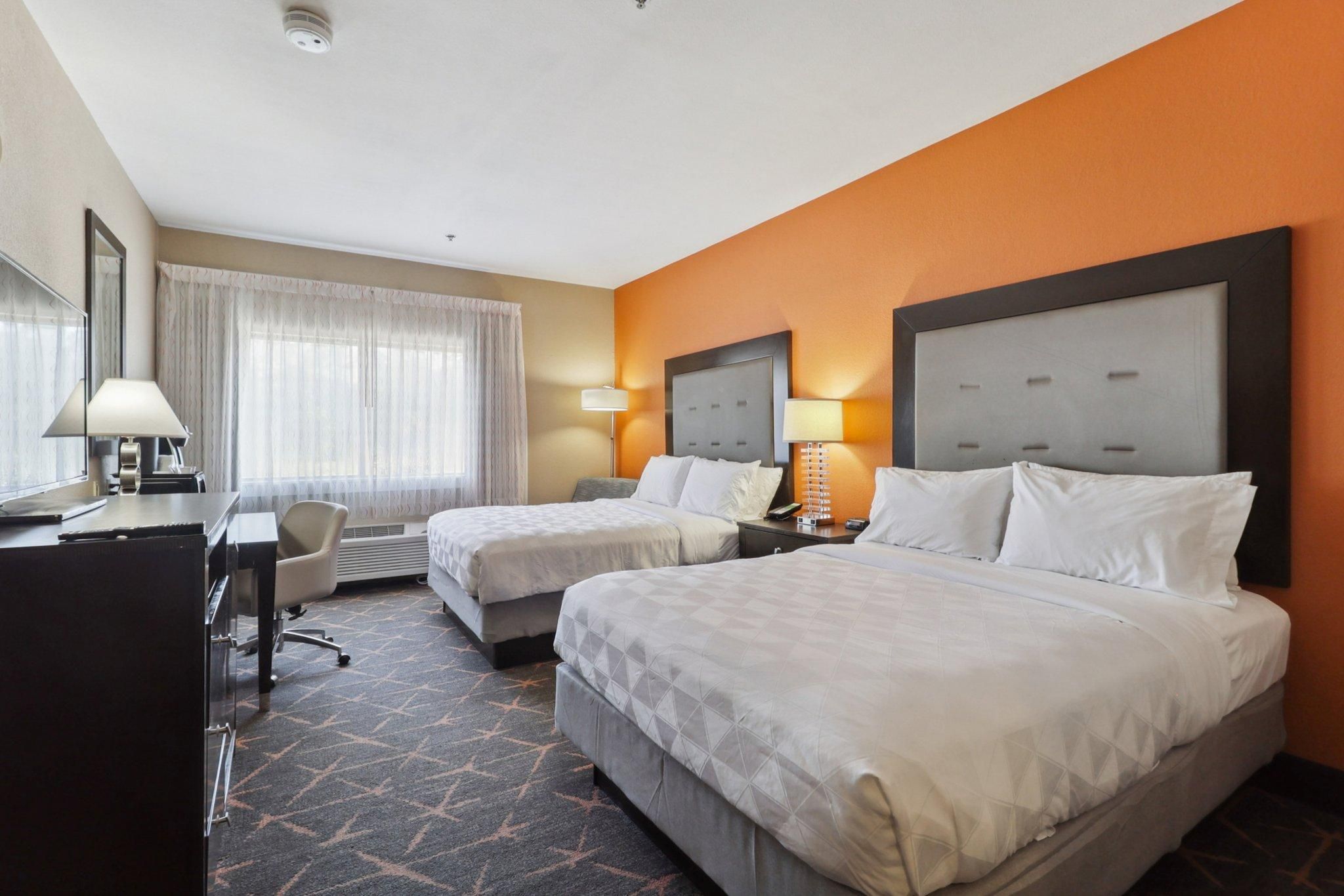 2 Queen Beds Non-Smoking