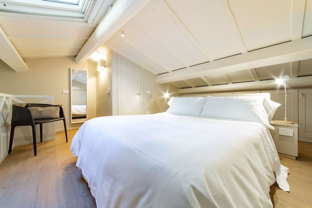 undefined Le stanze degli amidei 6