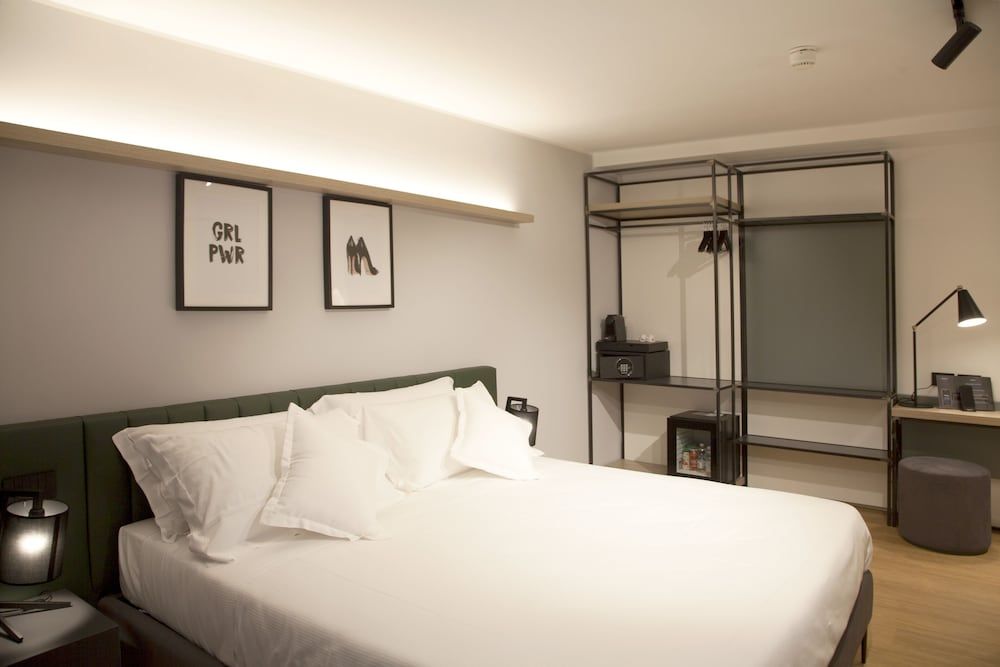 Meg Lifestyle Hotel Junior Suite, 1 Queen Bed, Terrace 3