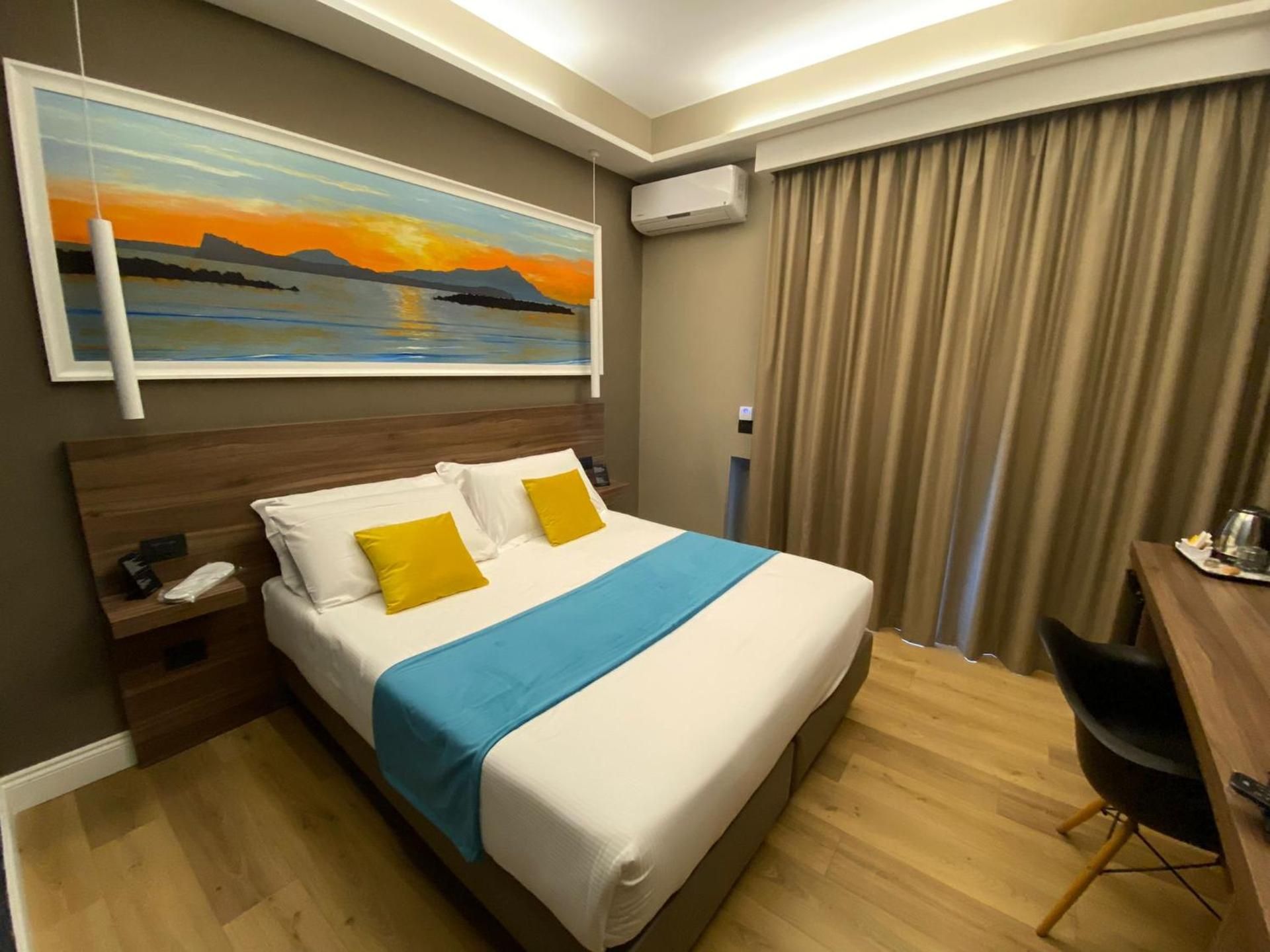 undefined 7th Floor Suite 6