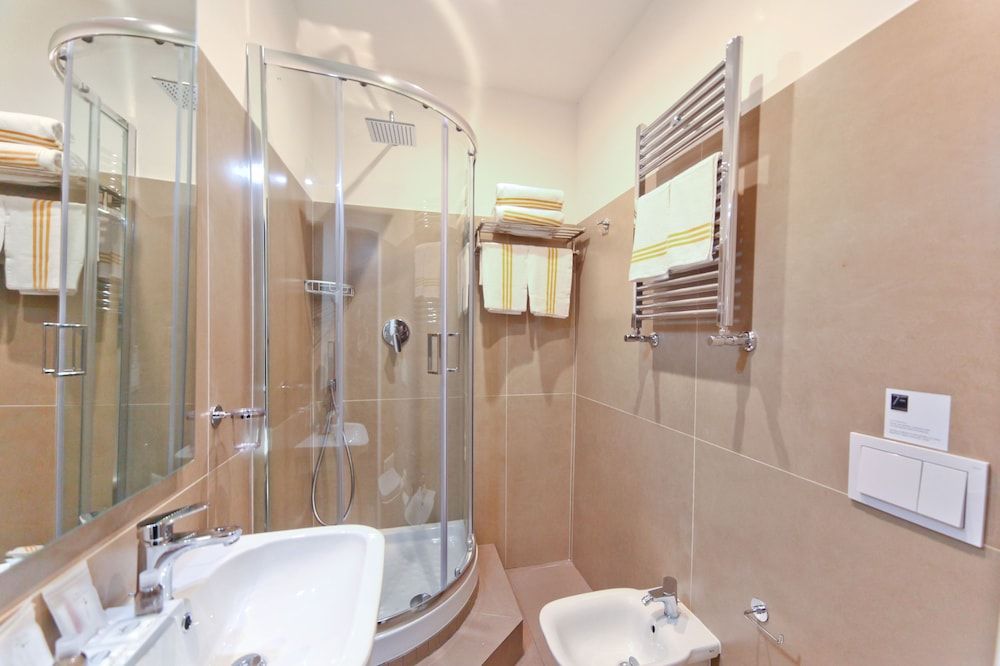 7th Floor Suite Standard Double Room, Balcony 17