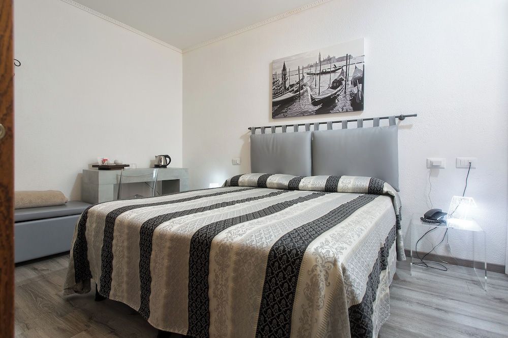 Albergo Marin Double or Twin Room 10