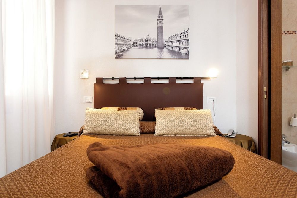 Albergo Marin Double or Twin Room 9