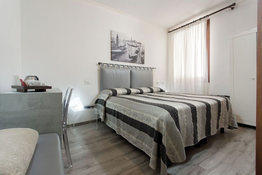 Albergo Marin Double or Twin Room 8