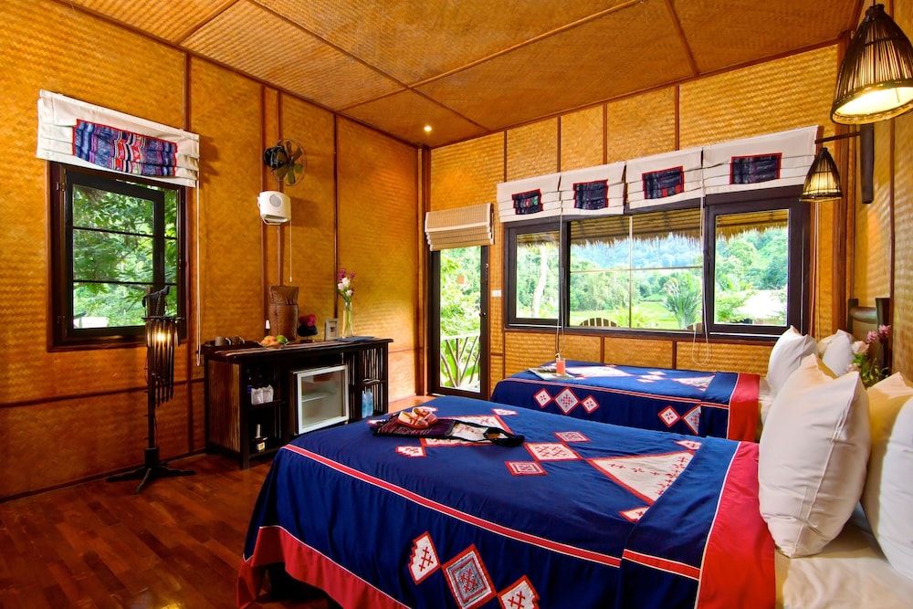 Hmong Hilltribe Lodge