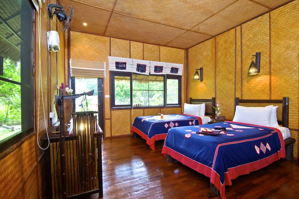 Hmong Hilltribe Lodge Superior Room, 2 Twin Beds 2