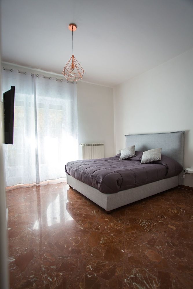 Suite, Balcony