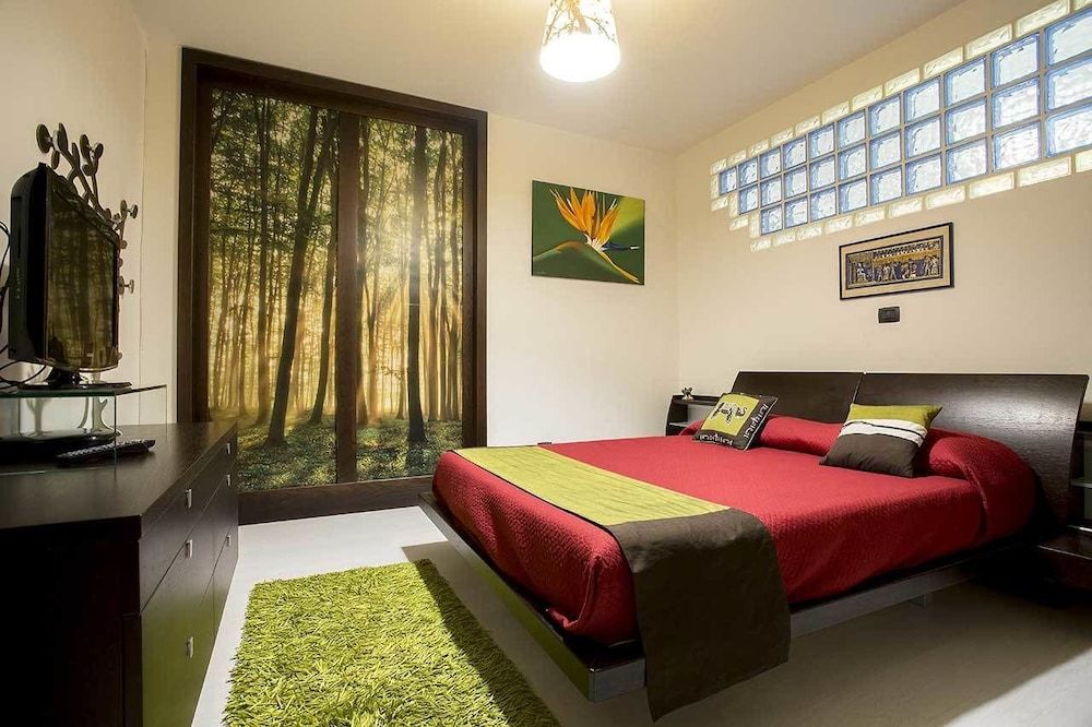Apartment (Suite)