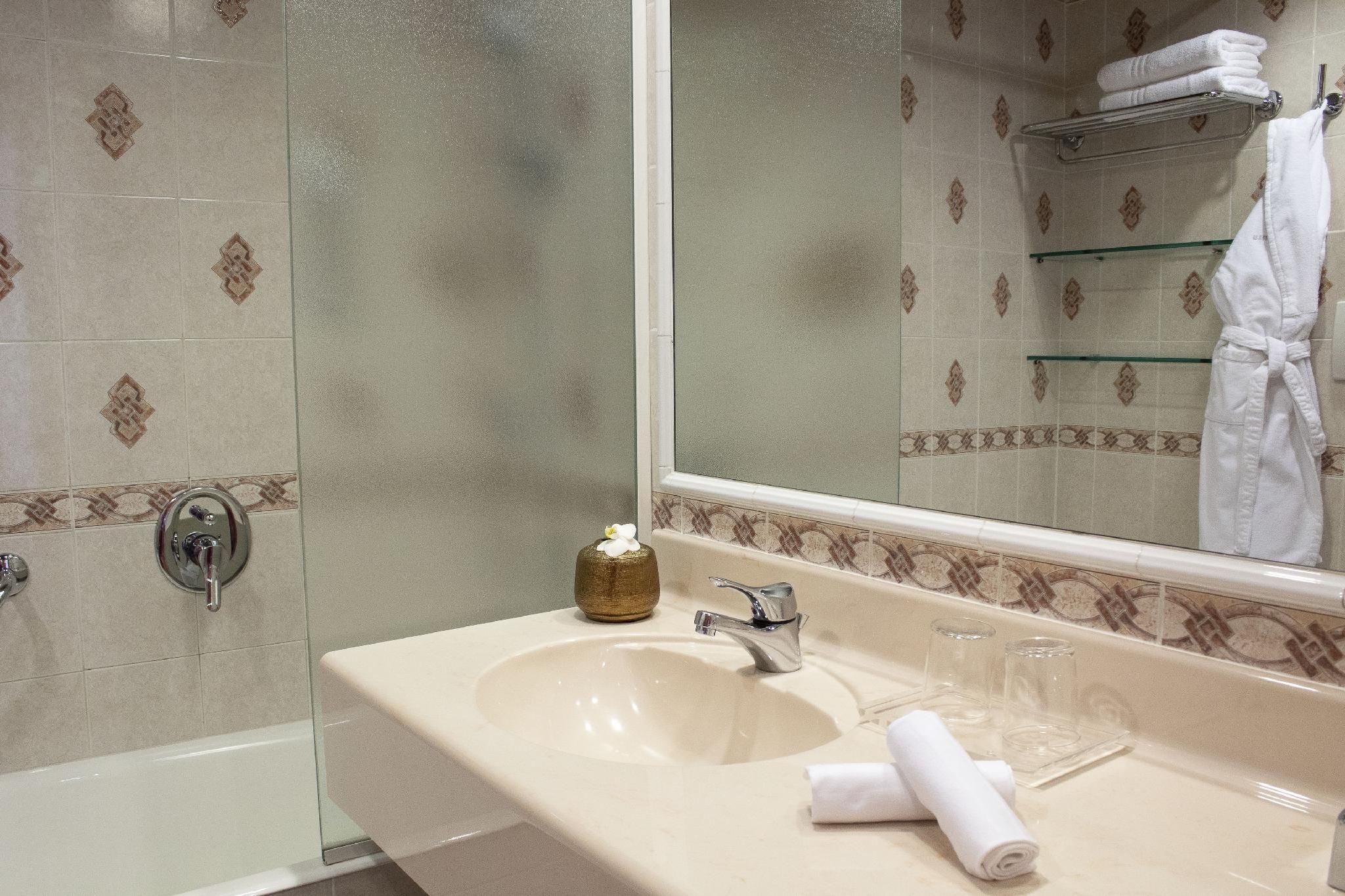 Starhotels Vespucci Family Room 3