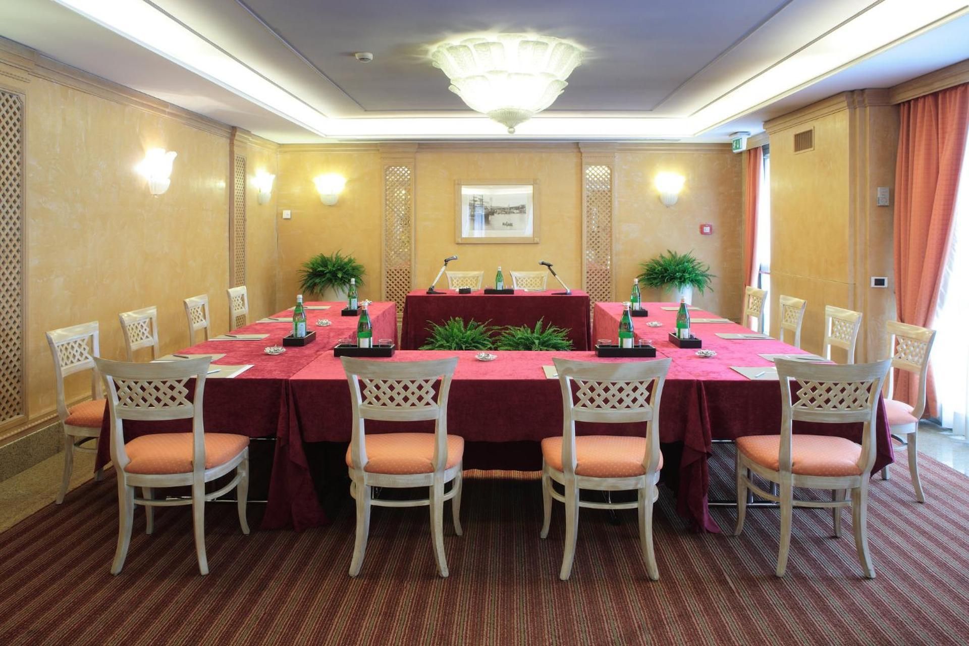 meeting room / ballrooms