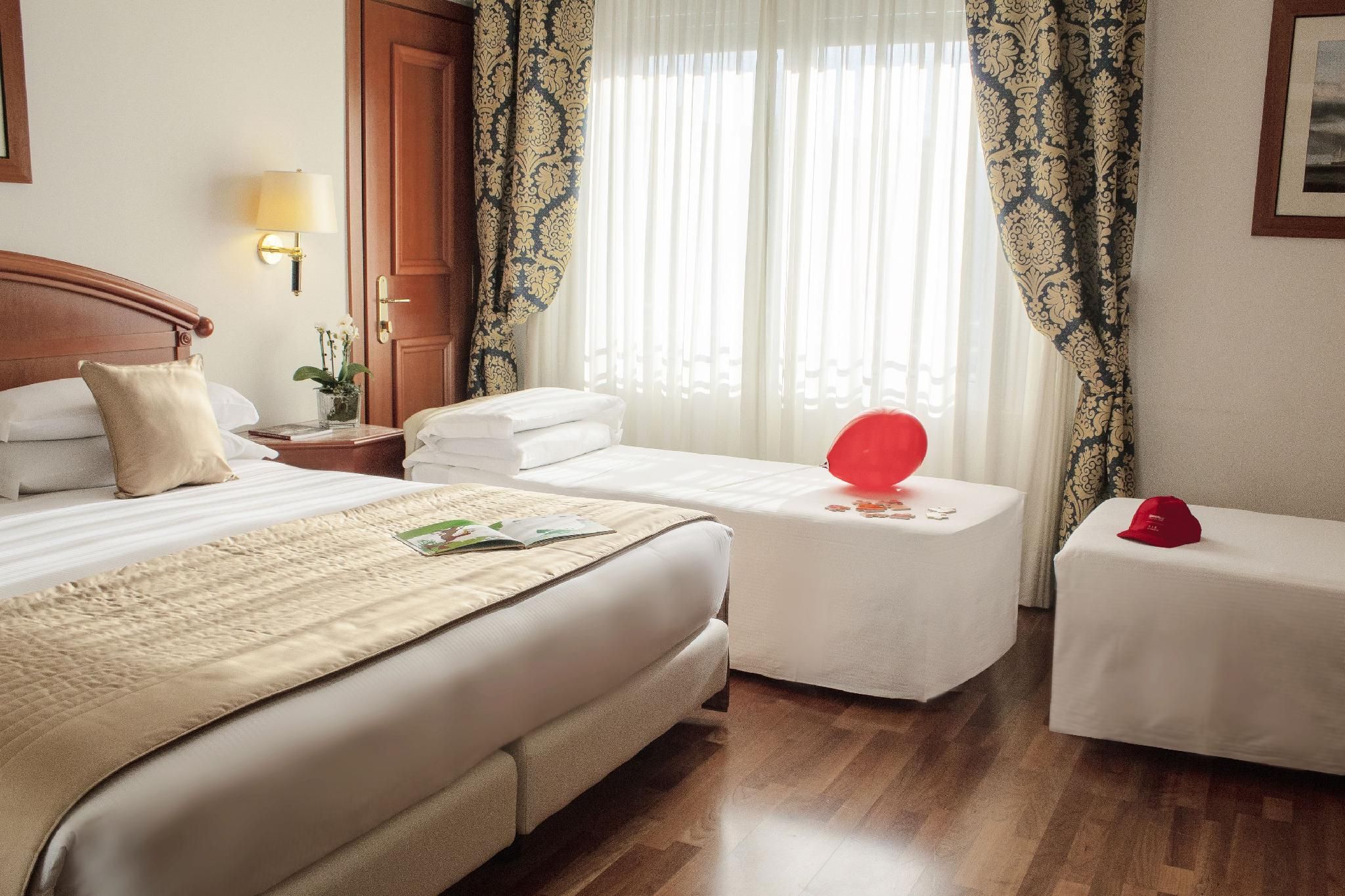 Starhotels Vespucci Family Room