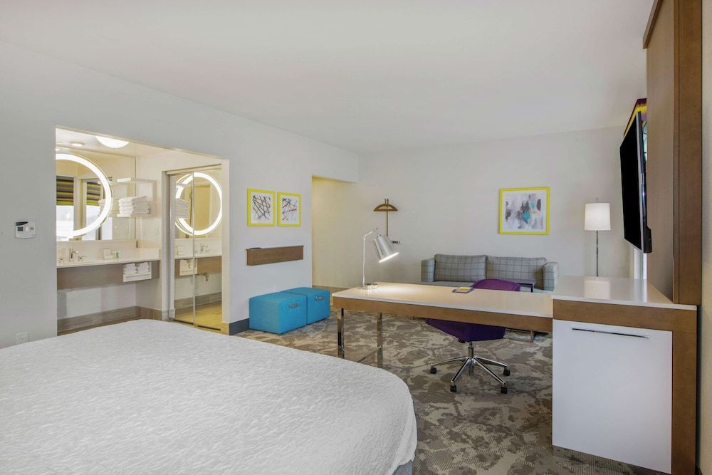 King Studio Suite