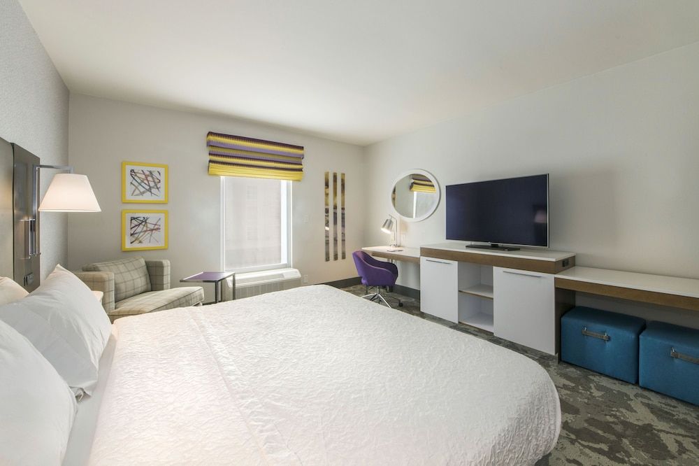 One King Bed, Non-Smoking, Accessible