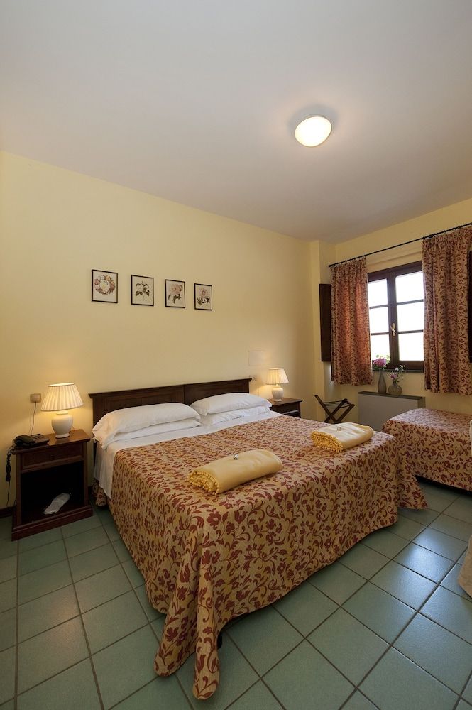 Triple Room
