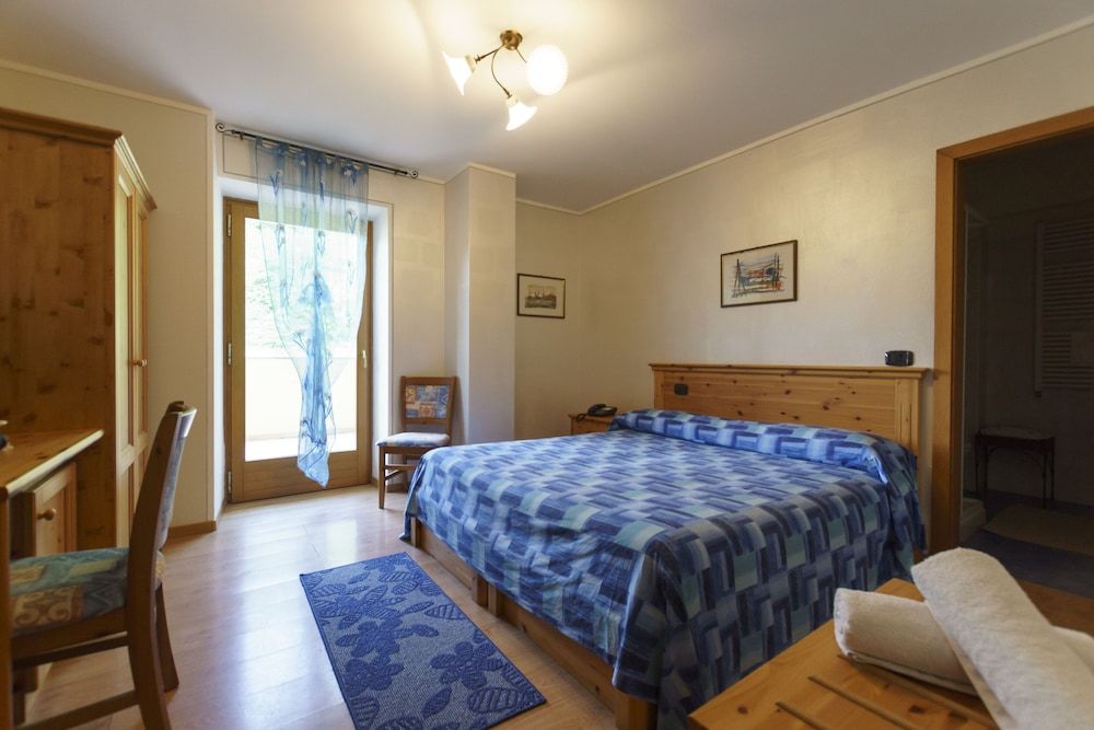 Double Room, Balcony