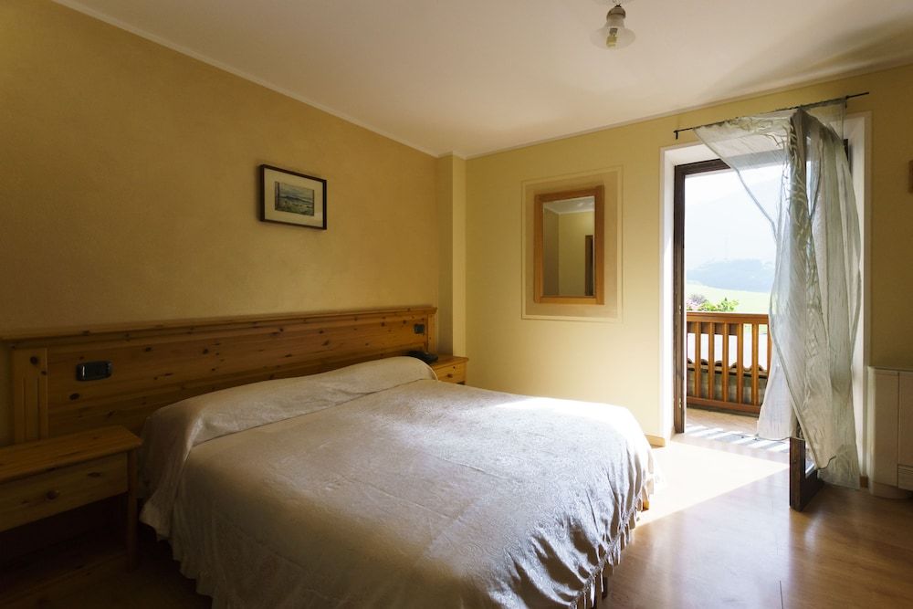 Double Room, Balcony