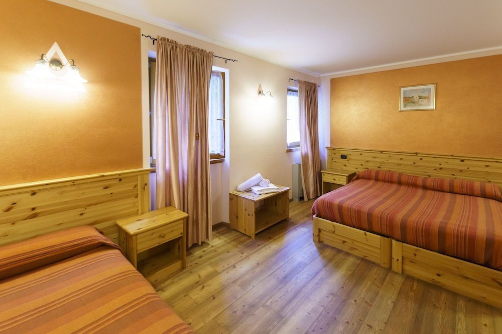 Triple Room, Balcony