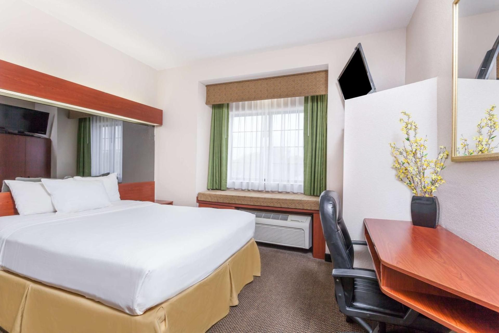 2 Queen Beds Non-Smoking