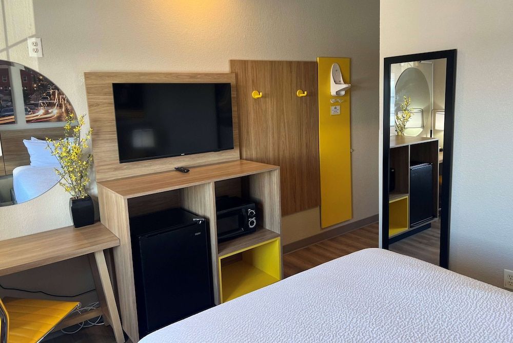 Room, 1 Queen Bed, Accessible, Non Smoking
