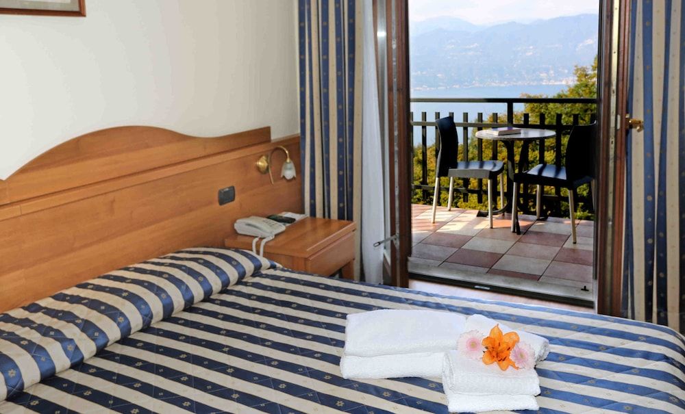 Superior Double or Twin Room, Balcony, Lake View