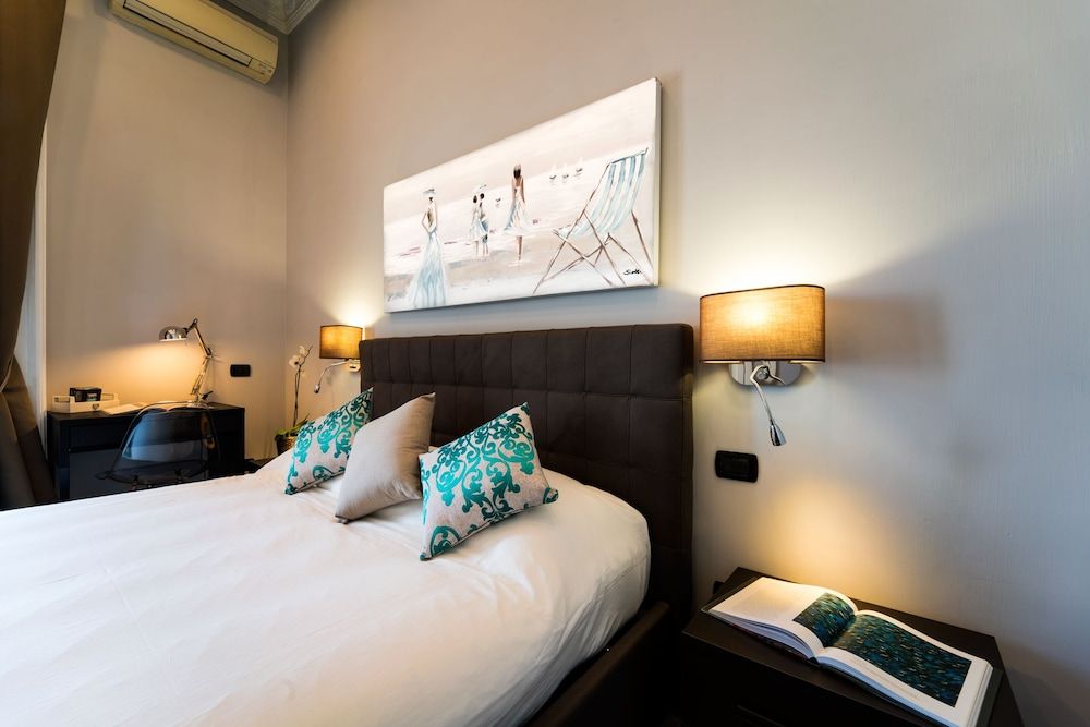 Seaside Caracciolo Superior Double Room, Bay View 4