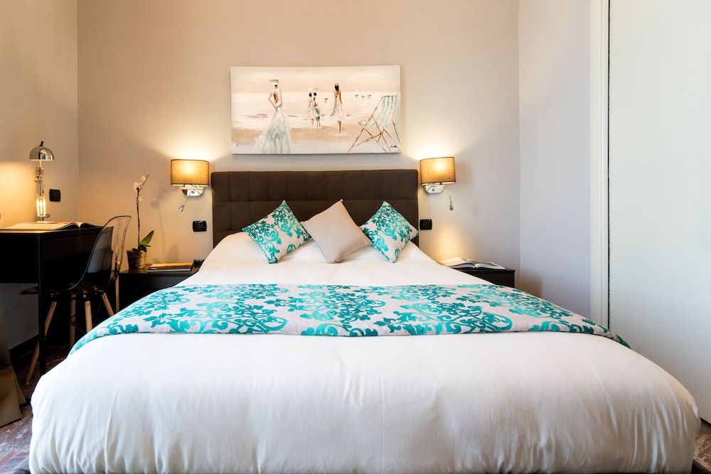 Seaside Caracciolo Superior Double Room, Bay View