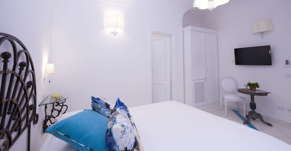 undefined La Valle Delle Ferriere 9