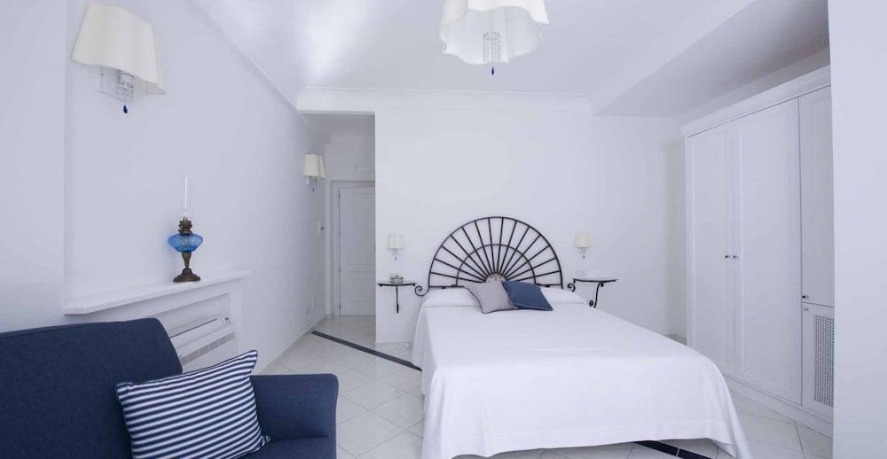 undefined La Valle Delle Ferriere 2