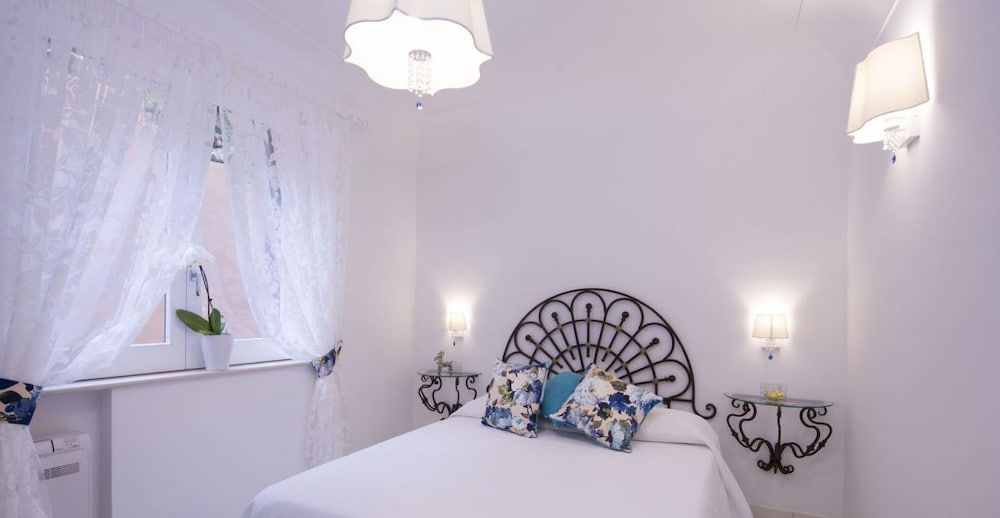 undefined La Valle Delle Ferriere