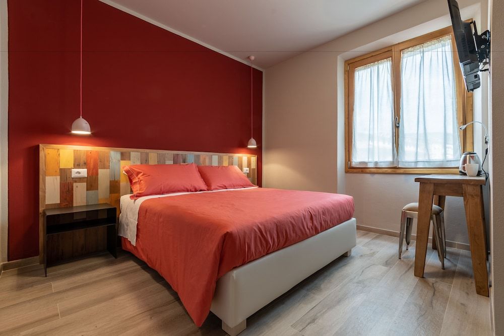 L' Eroico Comfort Double Room, City View