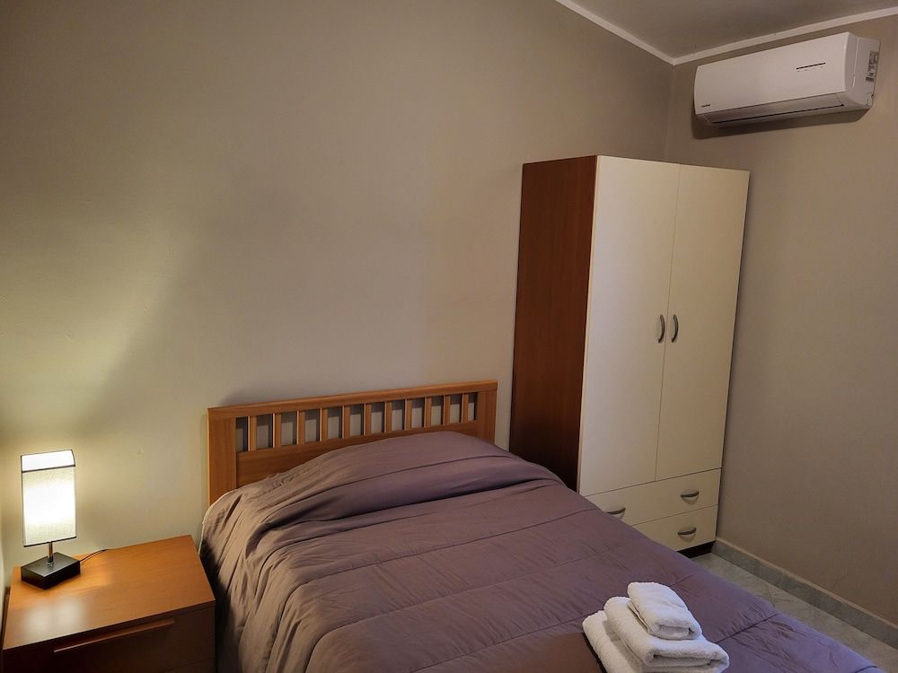 Economy Single Room, Private Bathroom (External)