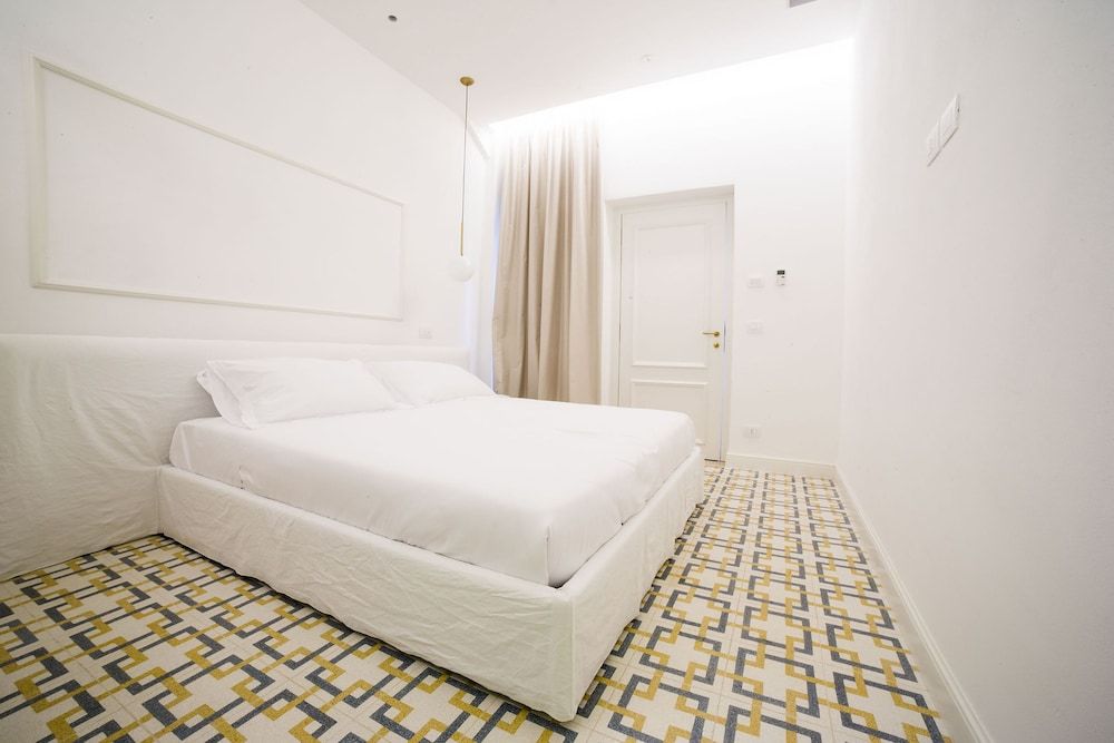 Villa Ascosa Standard Room, 1 King Bed, Ensuite, Courtyard View 3