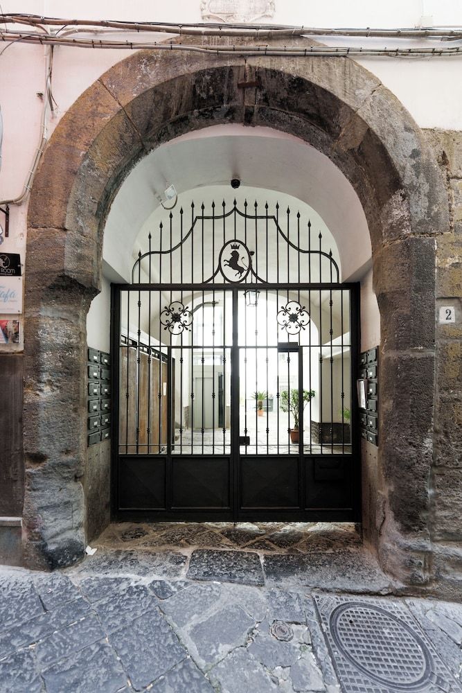 undefined It's Room Naples 6