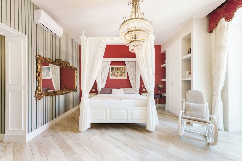 It's Room Naples Luxury Suite, 1 Queen Bed, City View, Tower 31