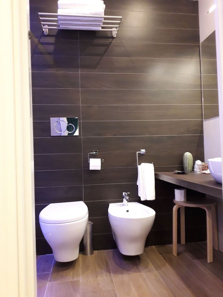 Gea Suite Deluxe Double Room 6