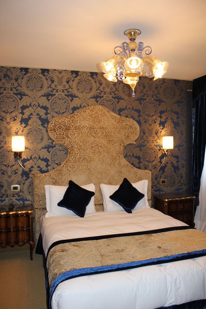 undefined Hotel Casanova Venezia 10