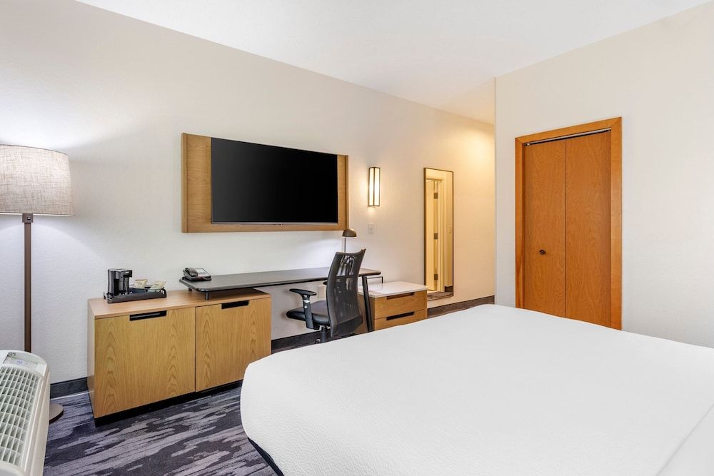 Room, 2 Double Beds, Non Smoking (Mobility/Hearing Accessible, Tub)