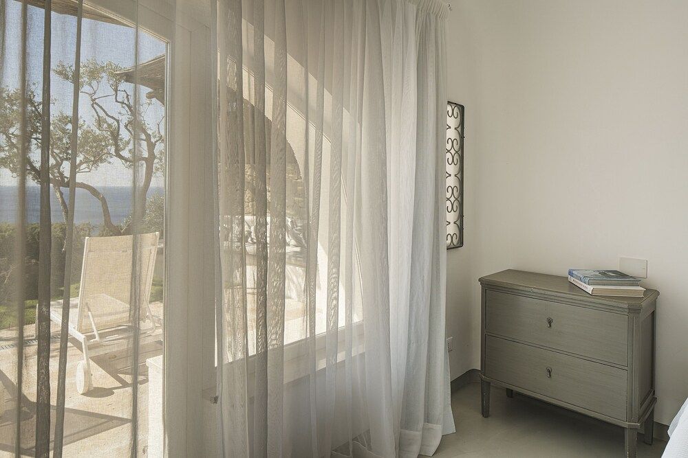 Exclusive Apartment, 1 Bedroom, Hot Tub, Sea View