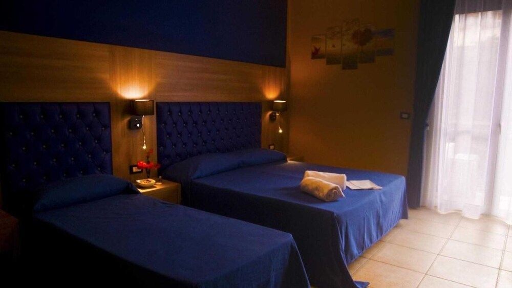 B&B Liberty Deluxe Triple Room 2