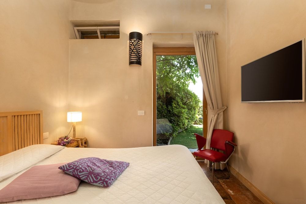 La Cucchetta Deluxe Quadruple Room, 1 Bedroom, Lake View