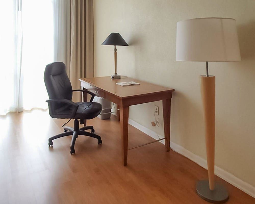 Rodeway Inn South Miami Coral Gables Standard Room, 2 Double Beds, Non Smoking (Exterior Corridors) 3