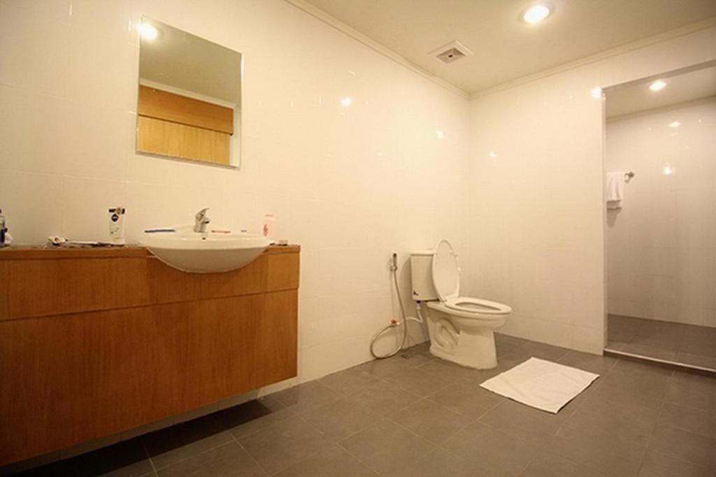 undefined Chiang Mai Hill 6